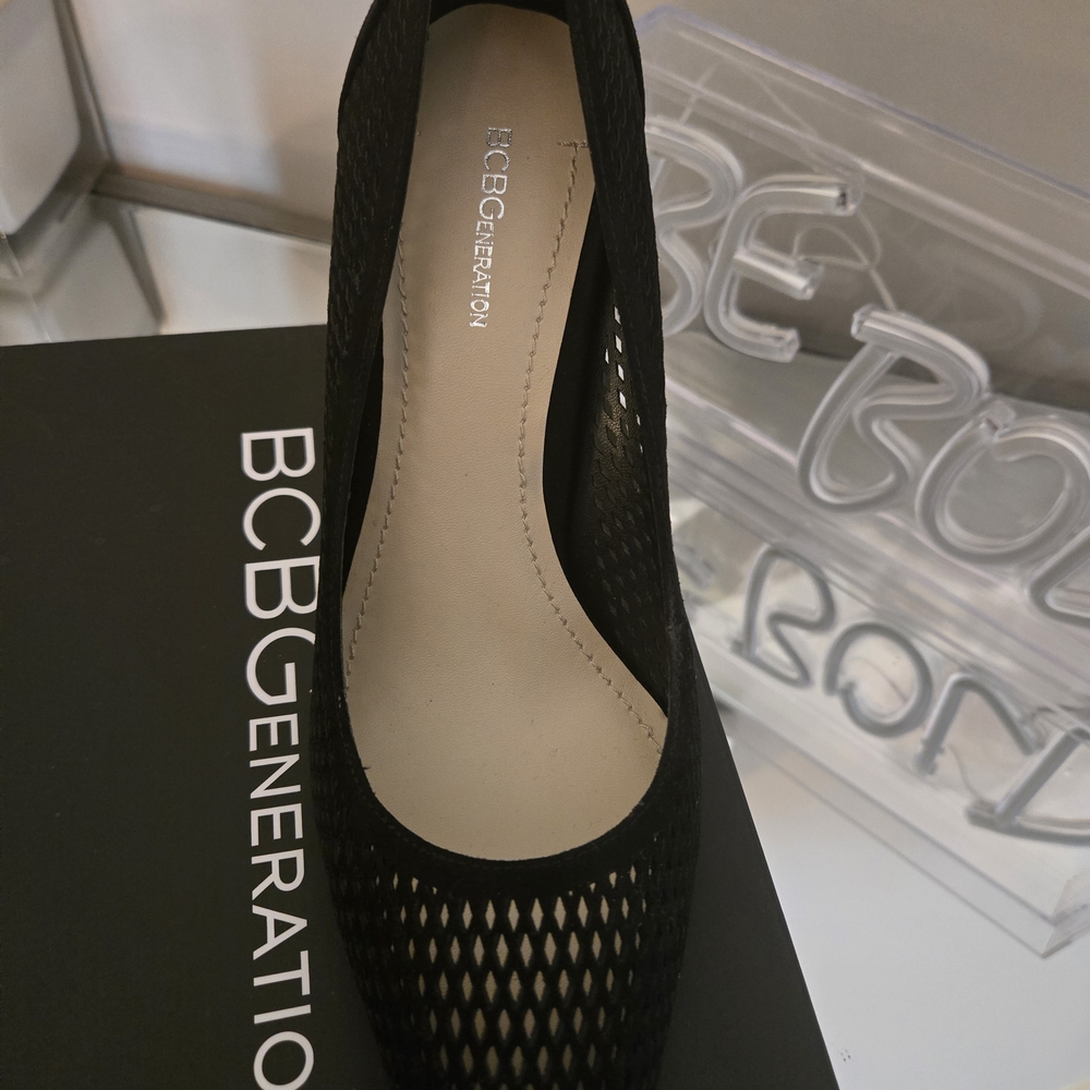 BCBGeneration Black Mesh Pointed Toe Stiletto Hee… - image 2